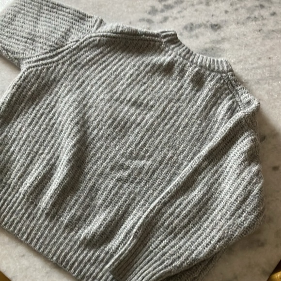 Oversized Zara Grey Sweater - Picture 5 of 5